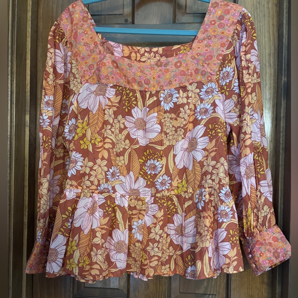 American Eagle Outfitters floral boho peasant top